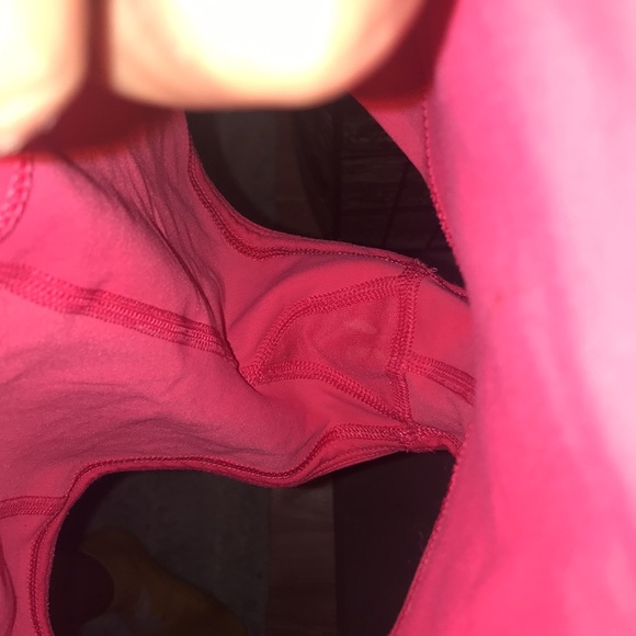 RARE Lululemon HOT Pink Booty Shorts High Wasited pocket s 4 LIKE NEW ASS HUGGER - Picture 7 of 7